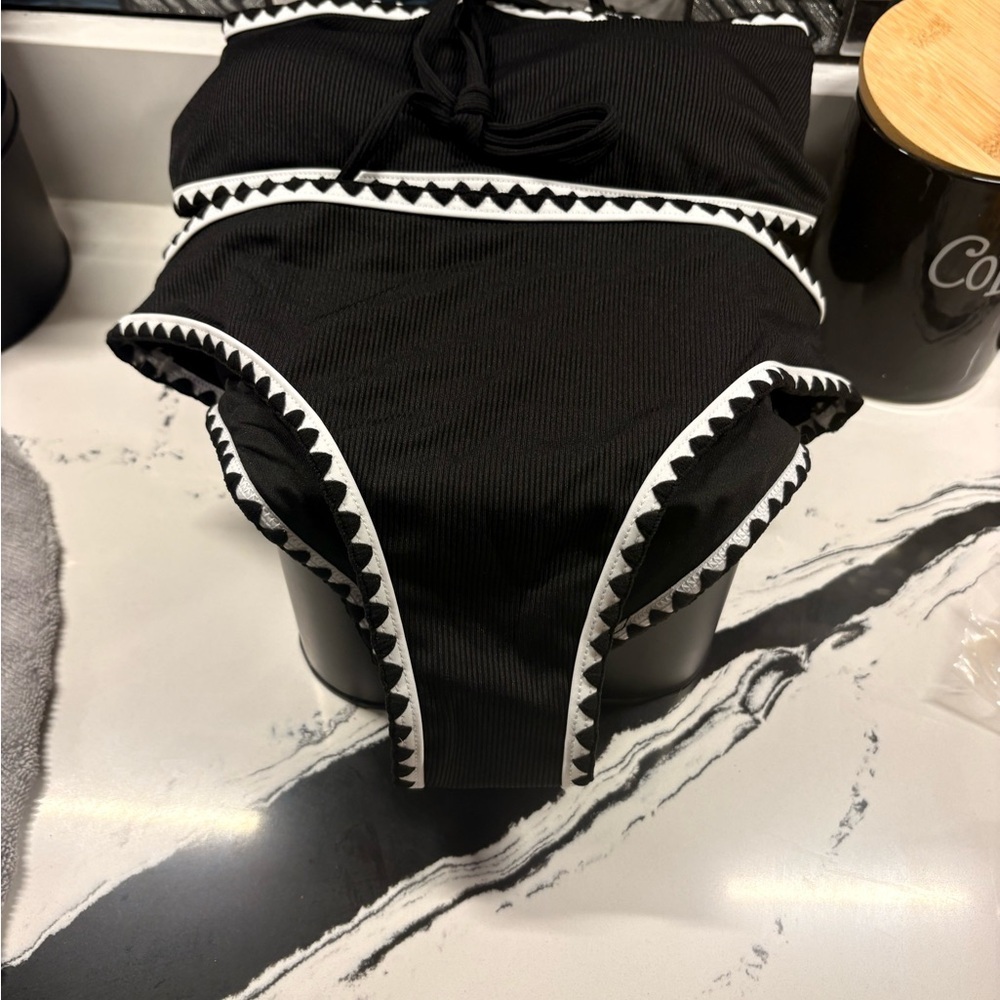 Zaful Black and White Bikini